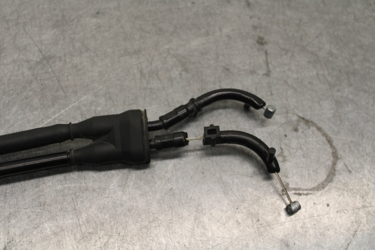 07-08 YAMAHA YZF R1 THROTTLE CABLES LINES BB675