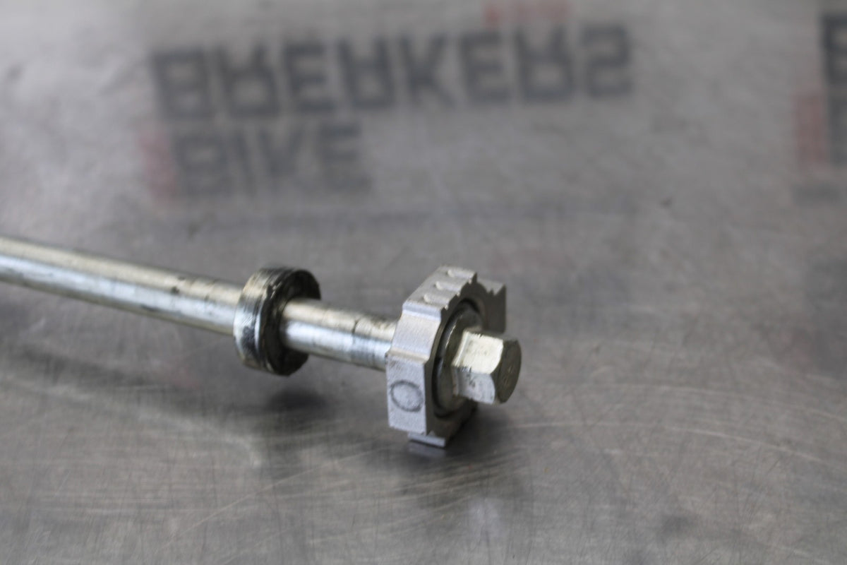 17-22 KTM 390 DUKE REAR AXLE BACK WHEEL RIM PIVOT BOLT AXEL BB180