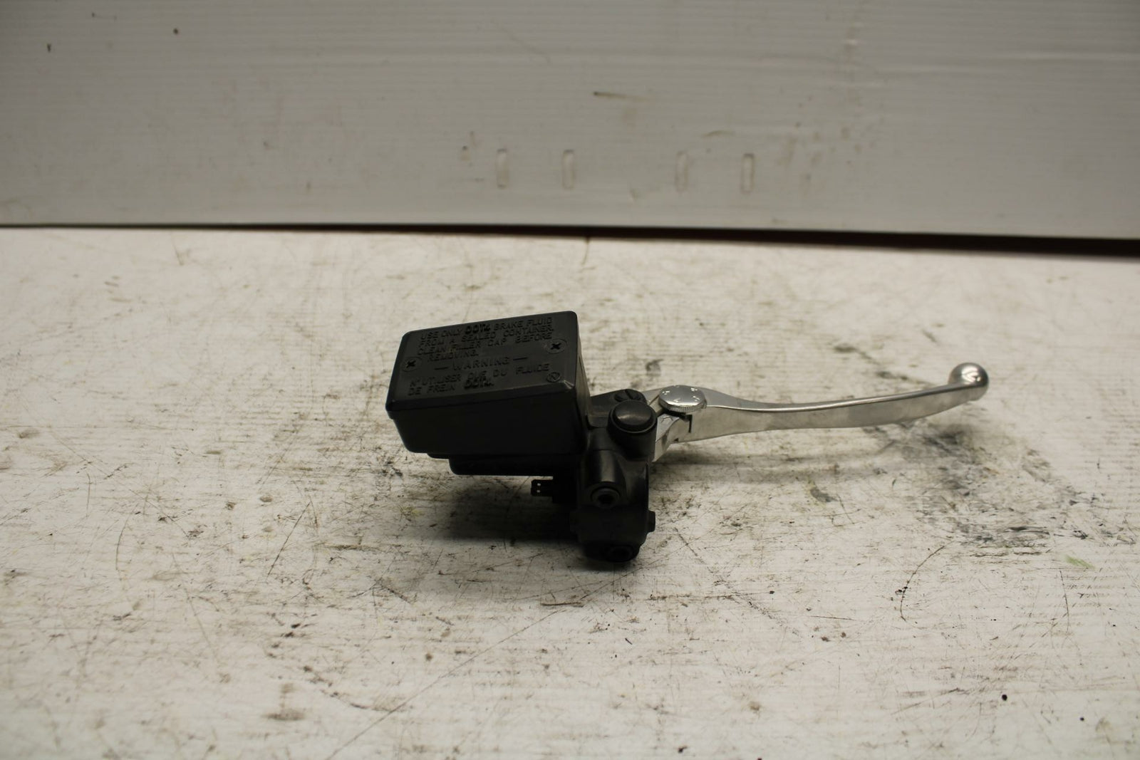 90-07 KAWASAKI ZZR 250 FRONT BRAKE MASTER CYLINDER w/ LEVER BB298