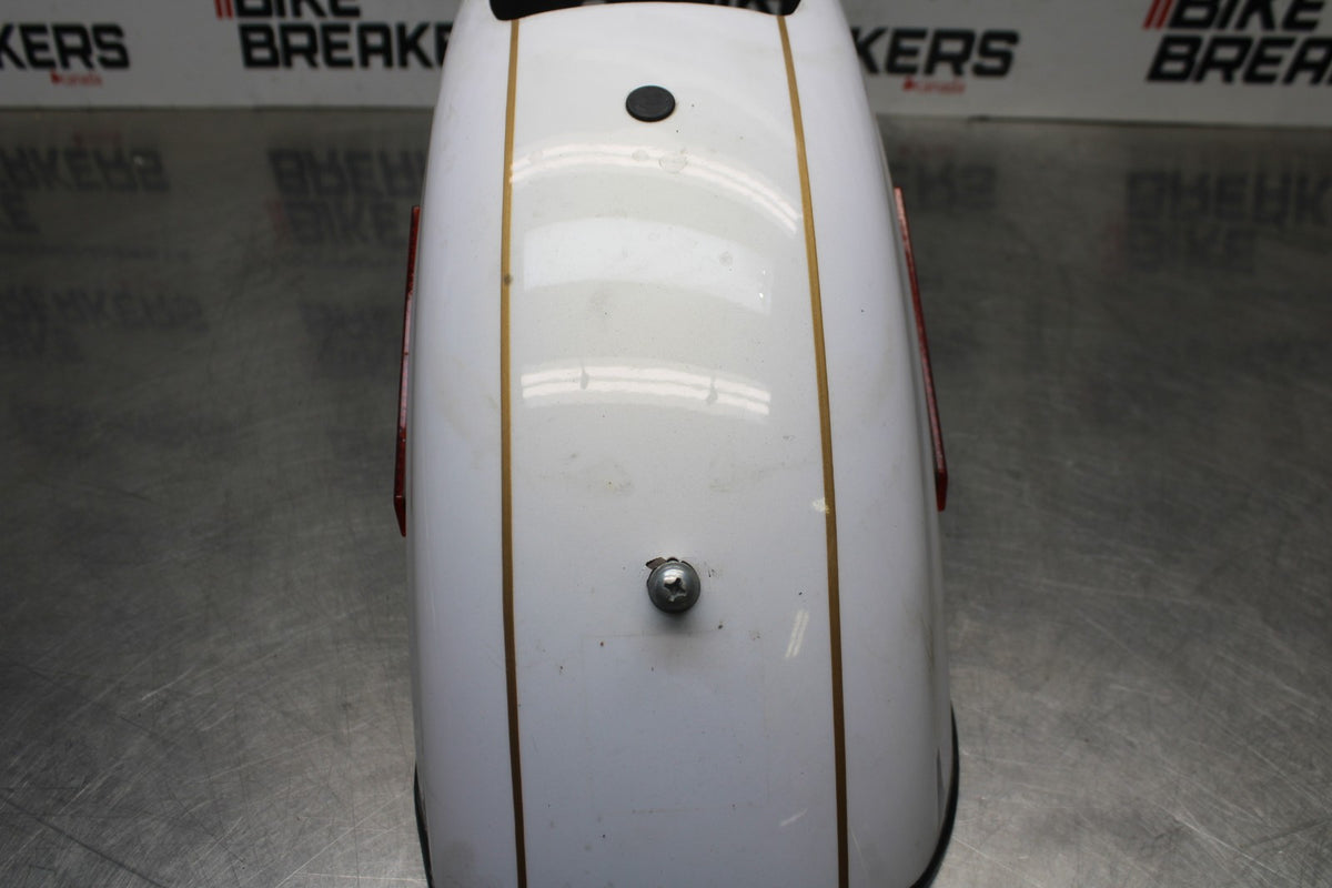 07 HARLEY-DAVIDSON SPORTSTER 1200 CUSTOM XL1200C REAR BACK FENDER  BB833