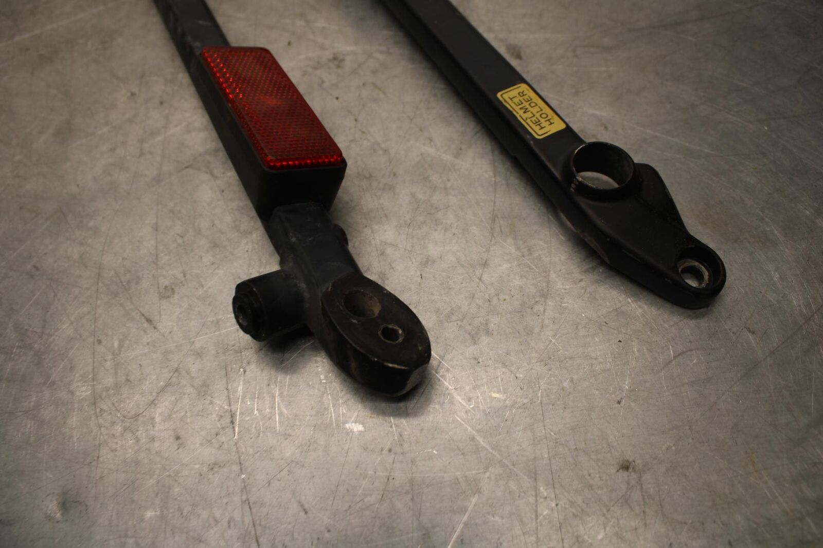 1984 Honda Interceptor 750 VF750F PASSENGER REAR SEAT GRAB BAR HANDLE SET BB38