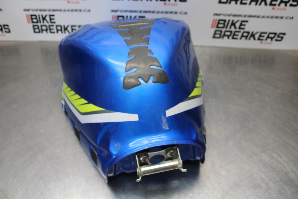 11-22 SUZUKI GSXR 600  GAS TANK FUEL CELL PETROL RESERVOIR BB193
