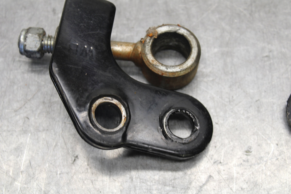 04-16 HARLEY-DAVIDSON SPORTSTER 883 CHAIN TENSIONER ADJUSTMENT BRACKETS BB680
