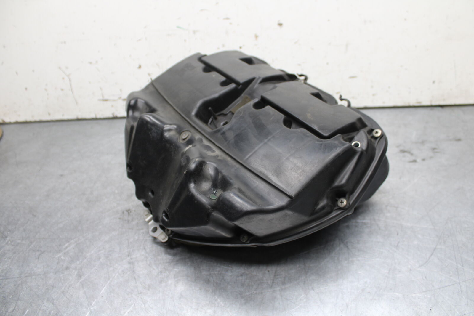 06 YAMAHA YZF R6 AIRBOX AIR INTAKE FILTER BOX BB716