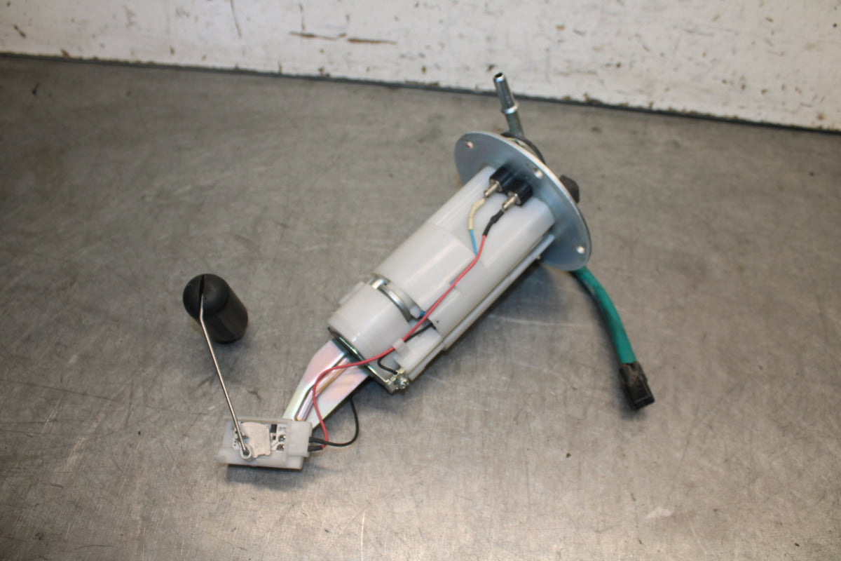 19-23 KAWASAKI NINJA ZX6R FUEL PUMP GAS PETROL SENDER UNIT BB701