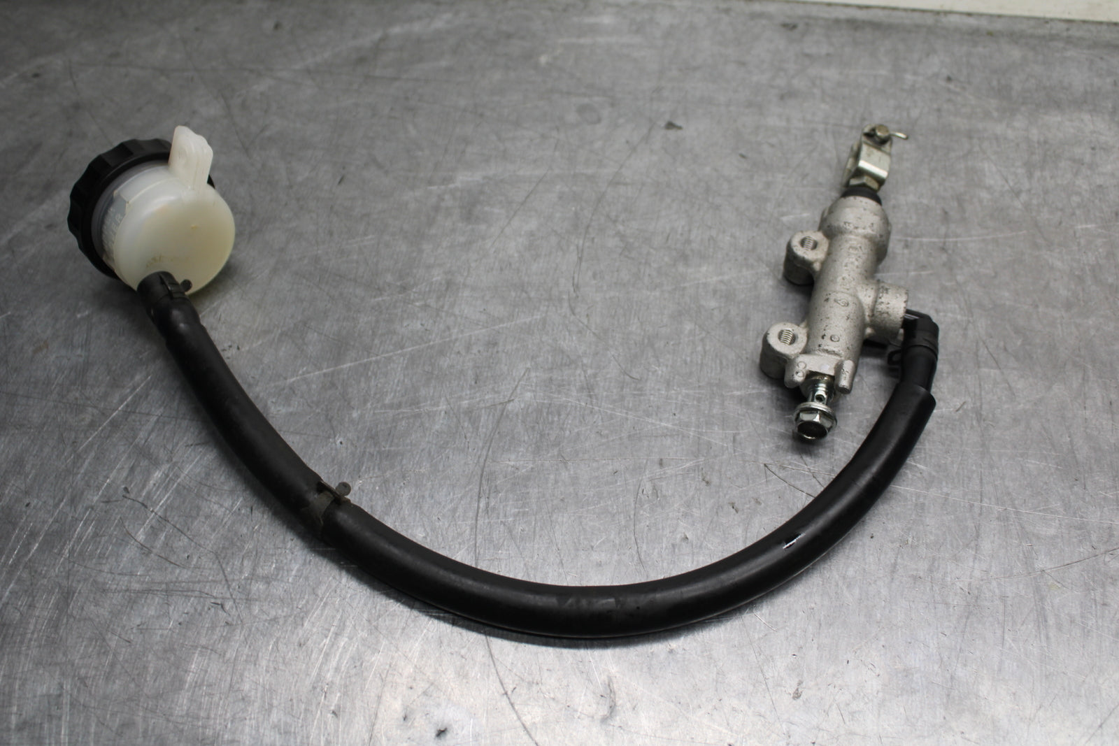 12-17 KAWASAKI NINJA 650 REAR BACK BRAKE MASTER CYLINDER W RESERVOIR BB129