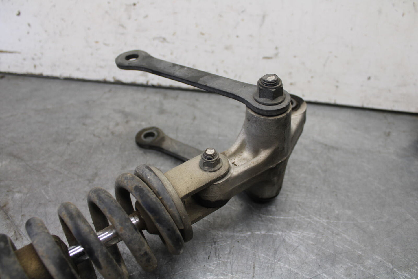 05-09 SUZUKI BOULEVARD C90 REAR BACK SHOCK ABSORBER BB692