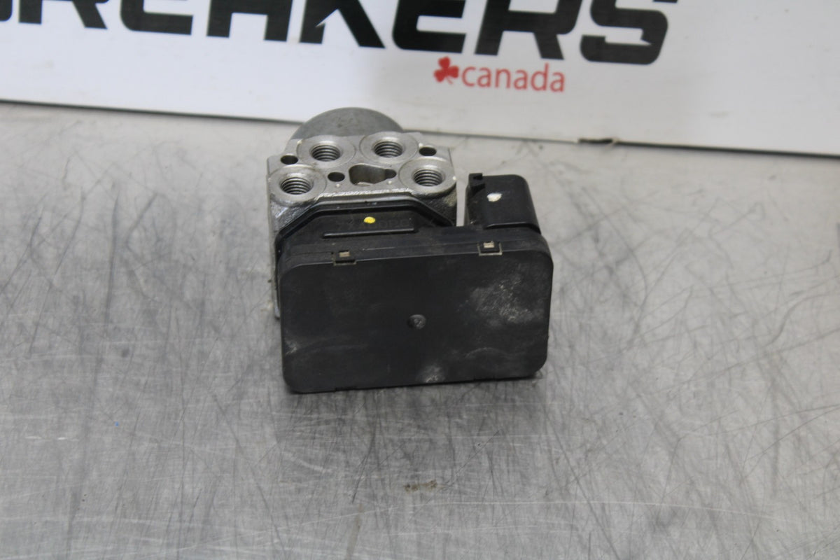 24-25 KAWASAKI NINJA ZX4R ABS PUMP UNIT MODULE BB174