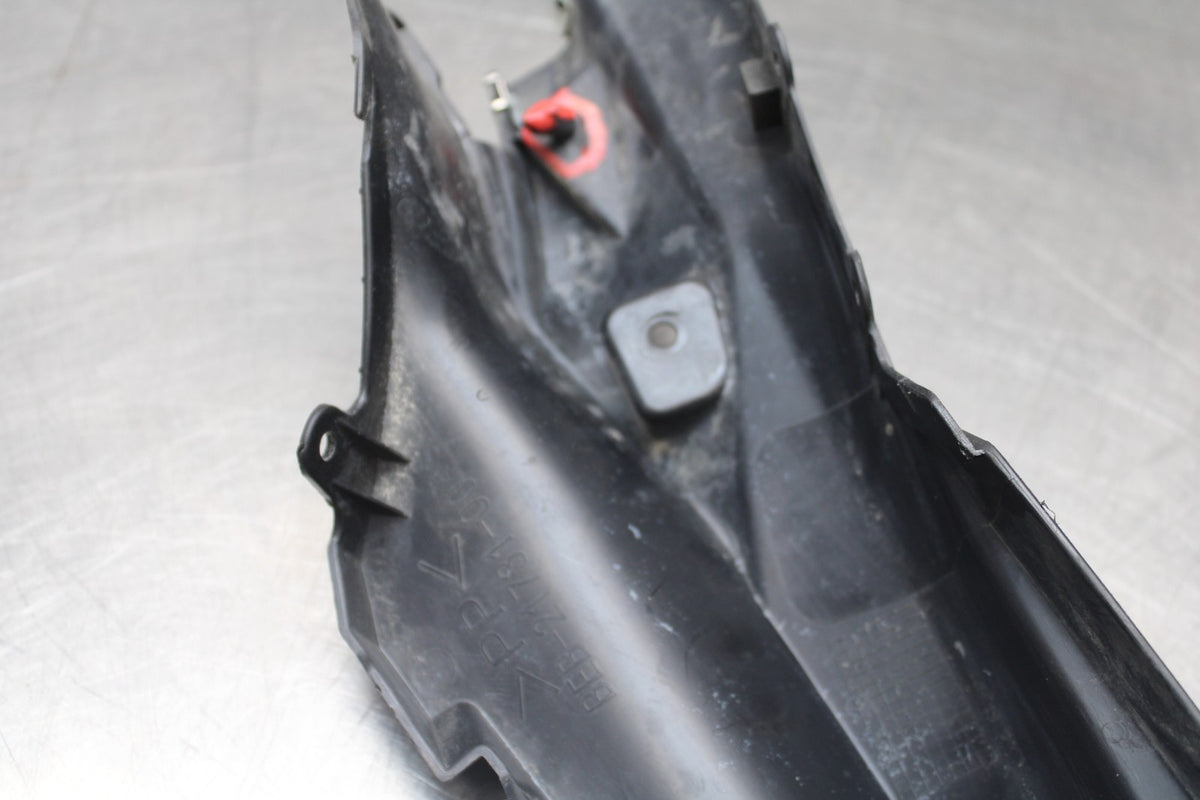 22-25 YAMAHA YZF R7 LEFT REAR BACK TAIL INNER FAIRING COWL SHROUD BB850