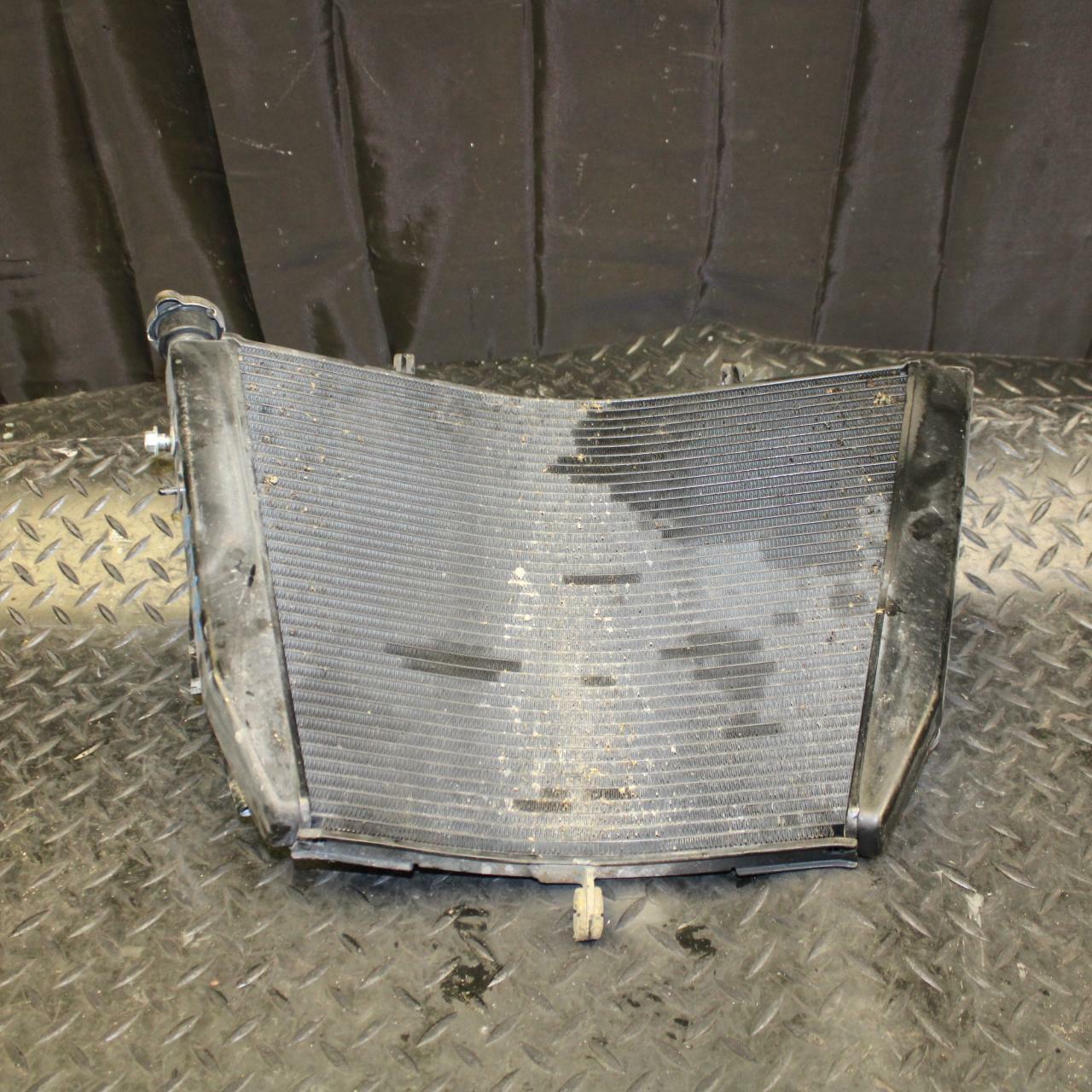 10 SUZUKI GSXR750 ENGINE RADIATOR MOTOR COOLER COOLING RADIATER  bb190