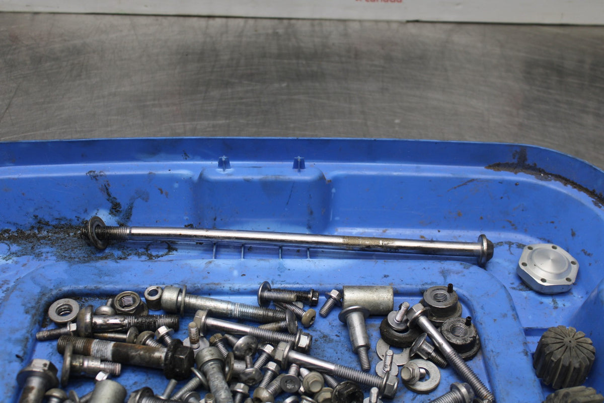 15 TRIUMPH TIGER 800 MOUNTING BOLTS HARDWARE SCREWS BB873