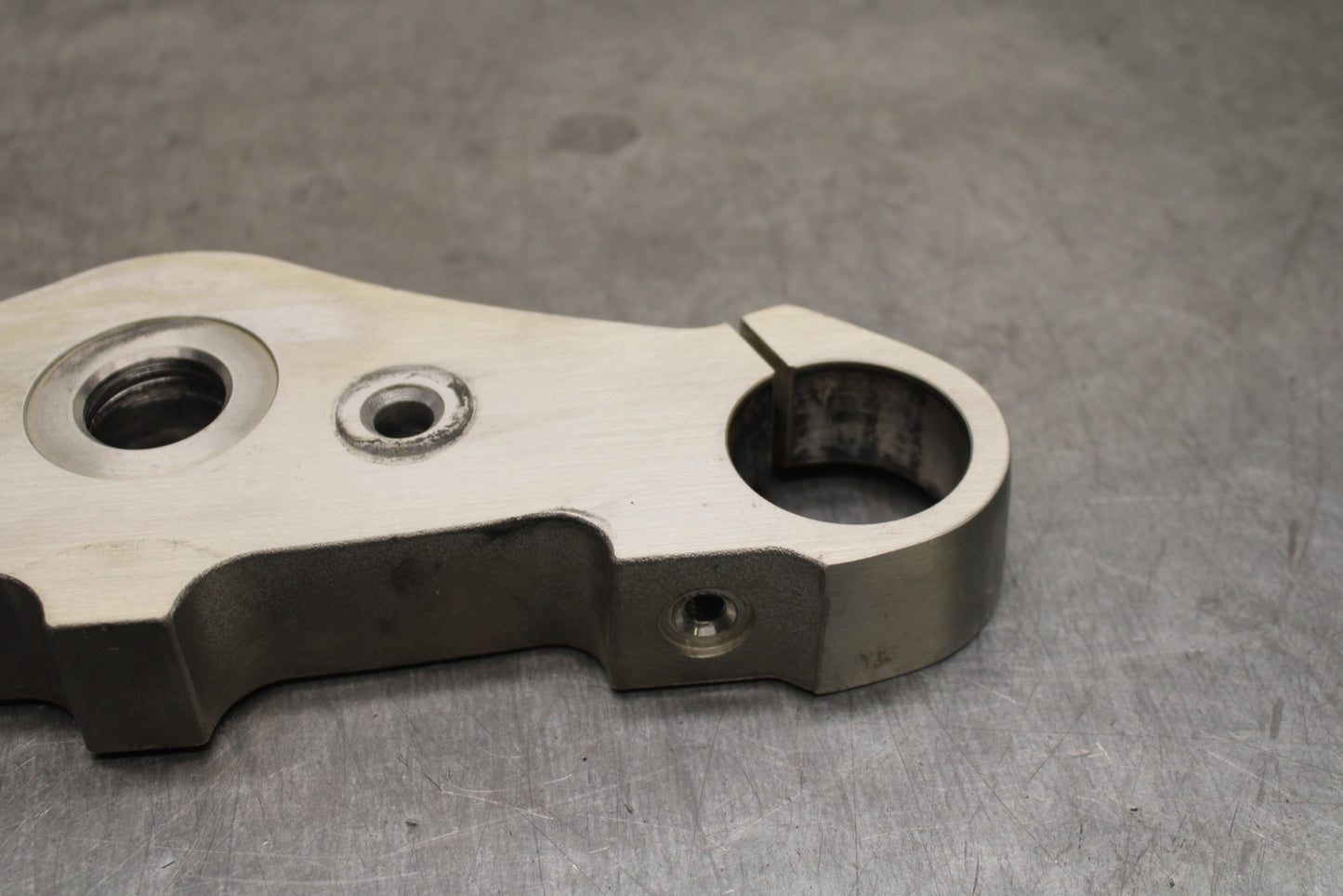 05-08 KAWASAKI VULCAN 1500 VN1500N CLASSIC FORKS UPPER TRIPLE TREE CLAMP BB133