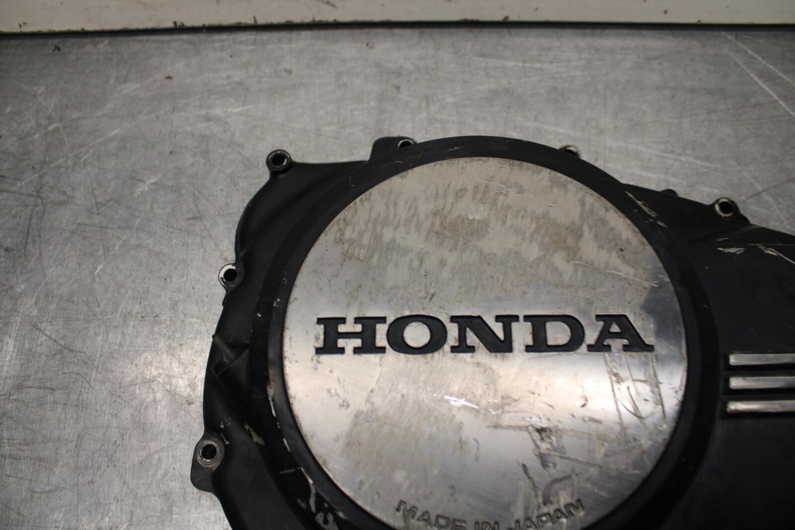 1983 Honda V45 Magna VF750C CLUTCH SIDE ENGINE MOTOR COVER 11330-MB0-770 BB91