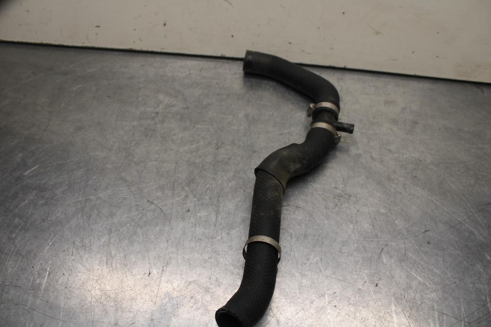 23 KAWASAKI NINJA ZX6R 636 HOSE BB609