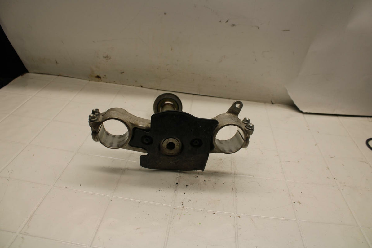08-10 SUZUKI GSXR750 FRONT FORKS CLAMP LOWER TRIPLE TREE STEM BB396