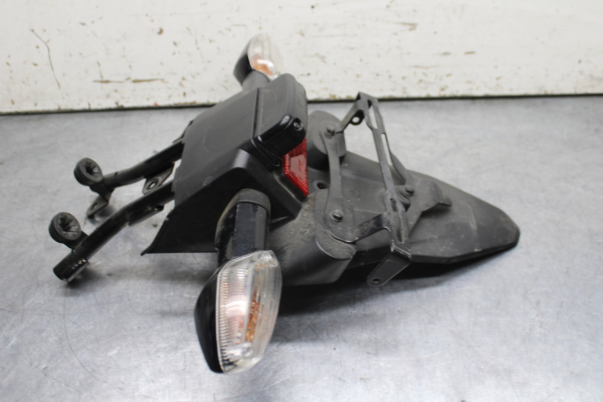 15-16 HONDA CB300F REAR BACK FENDER MUD GUARD BB740