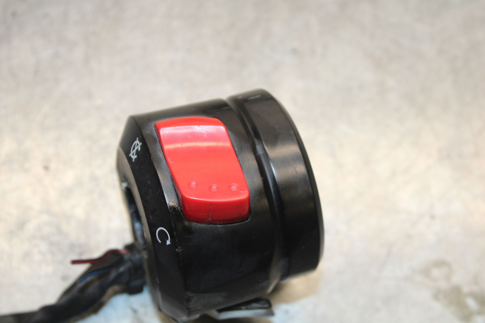 05-06 SUZUKI GSXR1000 RIGHT CLIP ON HANDLE KILL OFF START SWITCH SWITCHES BB677