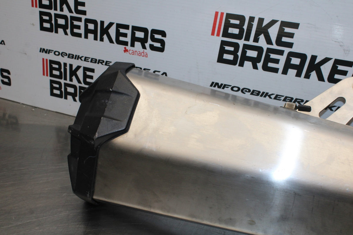 22 KAWASAKI NINJA 1000SX EXHAUST PIPE MUFFLER SLIP ON CAN SILENCER BB780