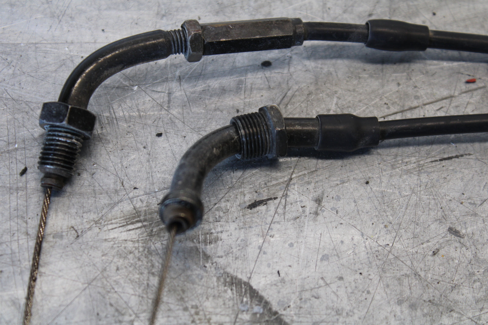 03-04 HONDA CBR600RR THROTTLE CABLES LINES 17910-MBW-D20 17920-MBW-D20 BB661