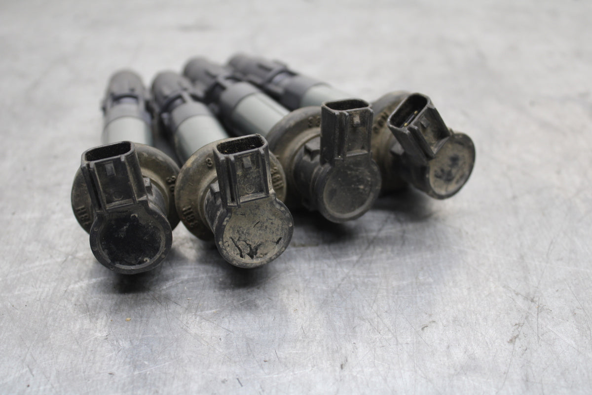 11-24 SUZUKI GSXR750 IGNITION COILS COIL SPARK PLUG CAPS 33410-38H00 BB714
