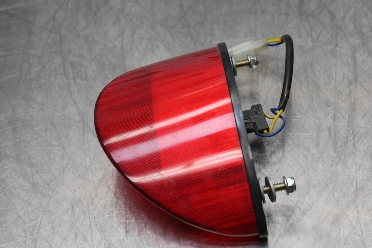 08 MOTO GUZZI BREVA 750 REAR TAIL TAILLIGHT BACK BRAKE LIGHT BB154