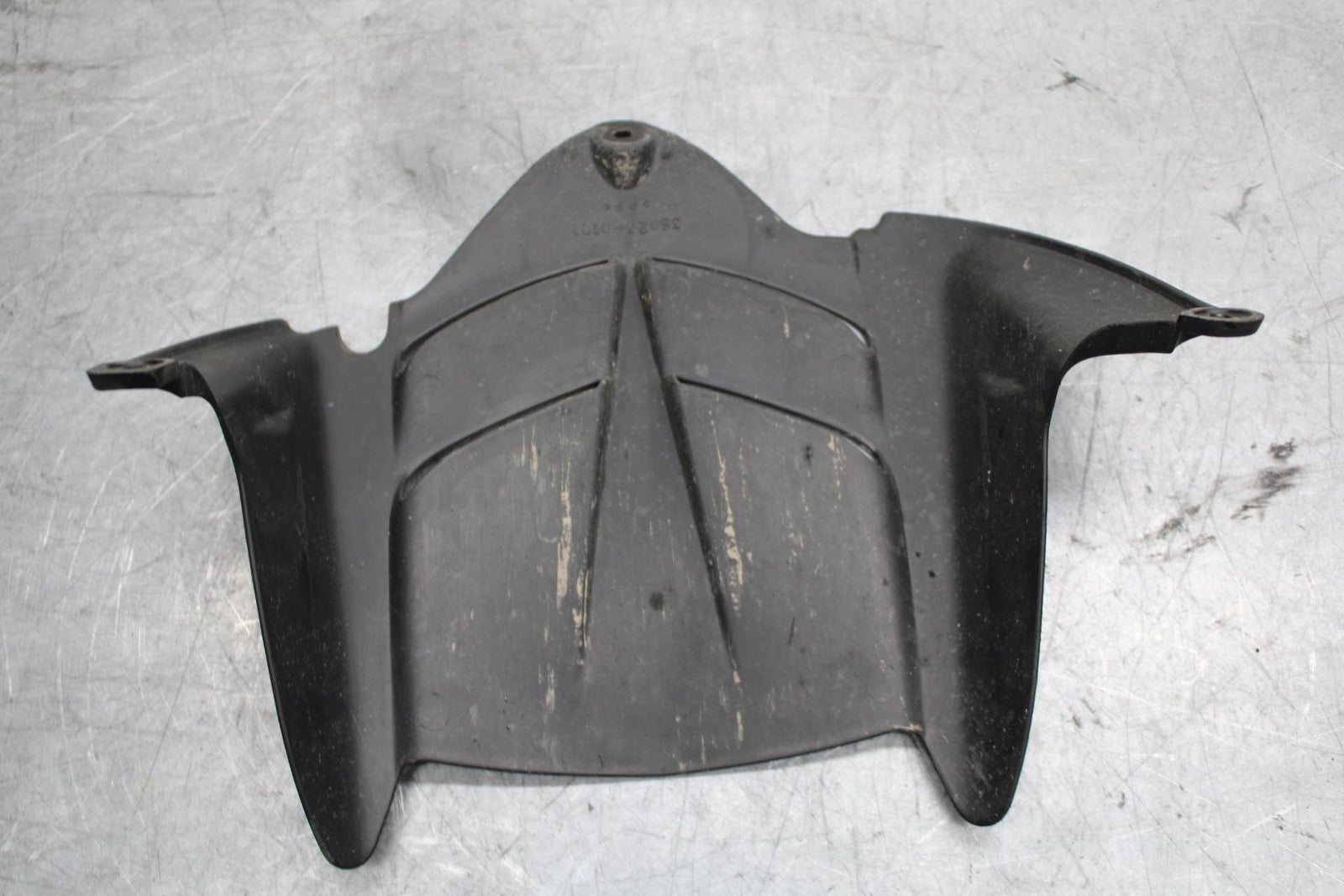 2009 Kawasaki Ninja ZX6R ZX600R REAR  WHEEL TIRE HUGGER FENDER  BB548