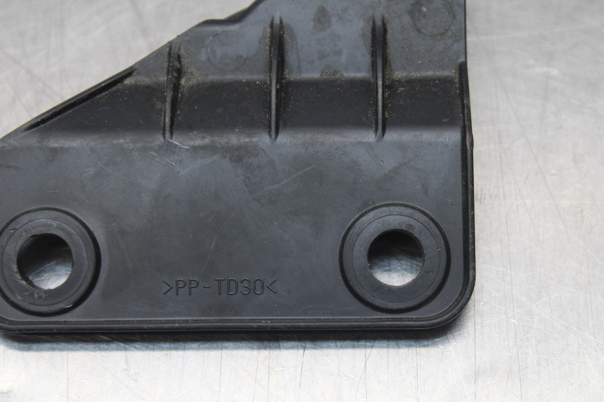 11-24 SUZUKI GSXR750 AIRBOX ECU HOLDER BRACKET BB687-B