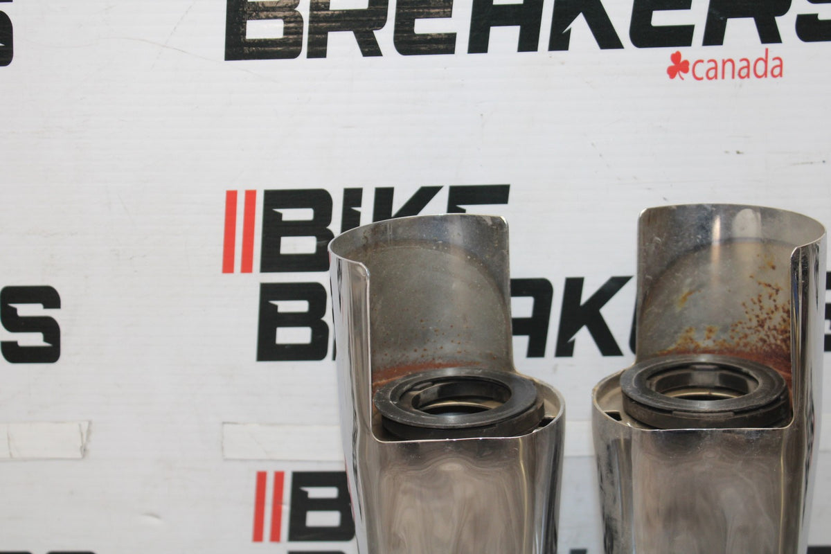 05-09 SUZUKI BOULEVARD C90 FRONT FORK UPPER COVER TOP GUARD SHIELD COWL  BB918