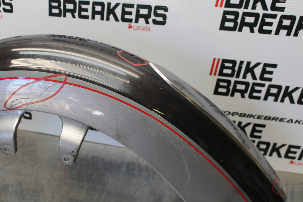 05-06 VICTORY KINGPIN DELUXE FRONT WHEEL FENDER BB195