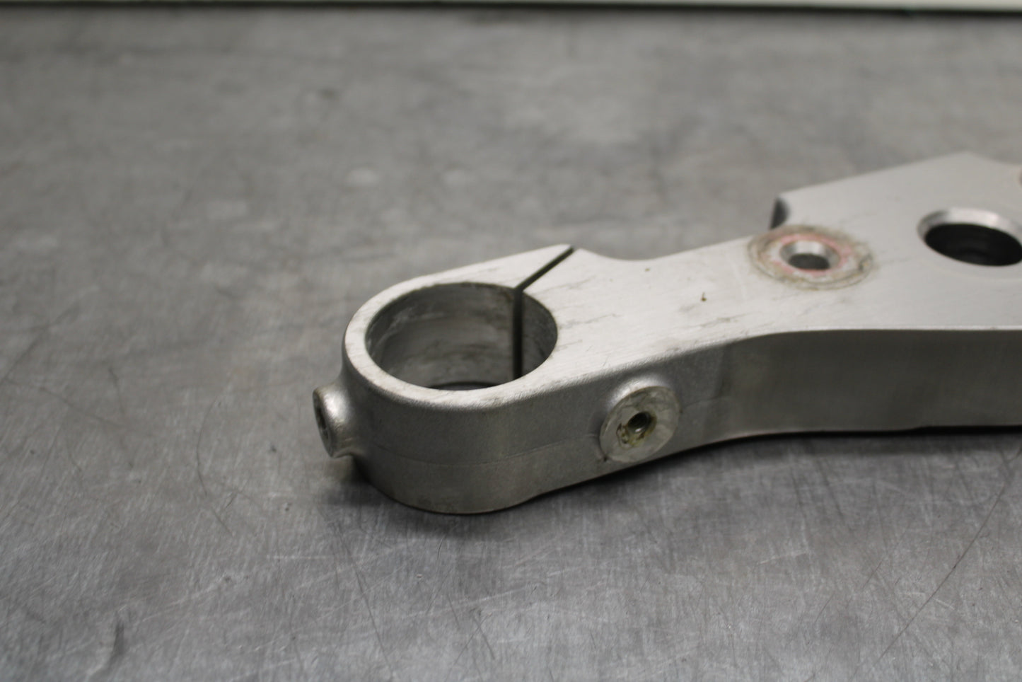 03-08 KAWASAKI VULCAN 1600 FORKS UPPER TRIPLE TREE CLAMP BB754