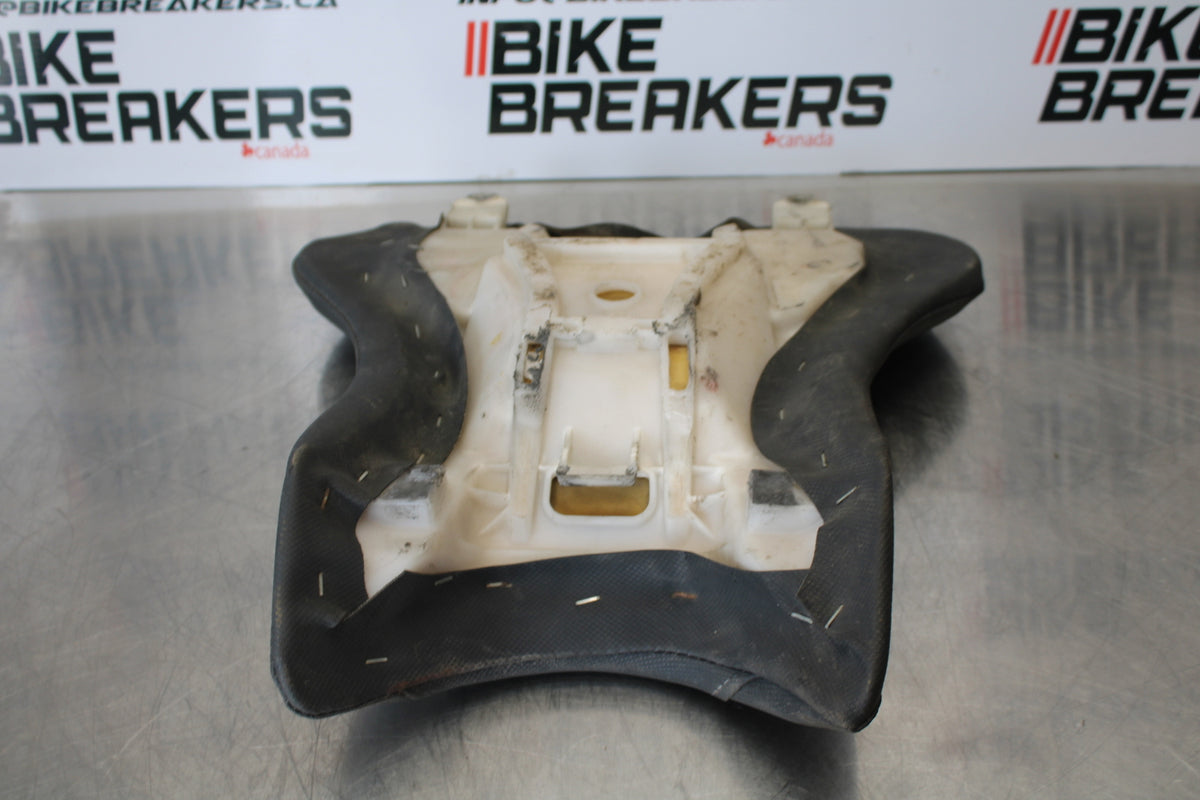07-08 YAMAHA YZF R1 HT MOTO AFTERMARKET FRONT DRIVERS SEAT BB160