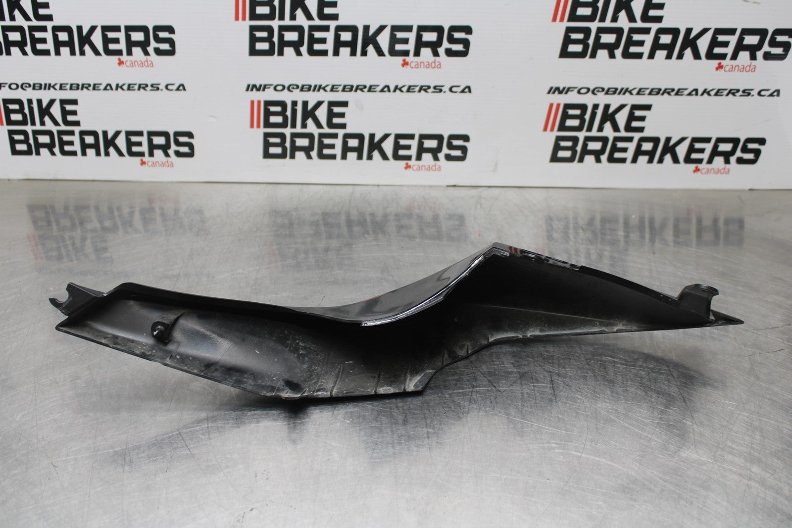 08 KAWASAKI NINJA ZX10R RIGHT REAR BACK TAIL FAIRING COWL SHROUD BB201