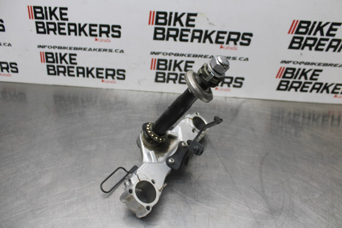 99-09 YAMAHA V STAR 1100 FRONT FORKS CLAMP LOWER TRIPLE TREE STEM BB853