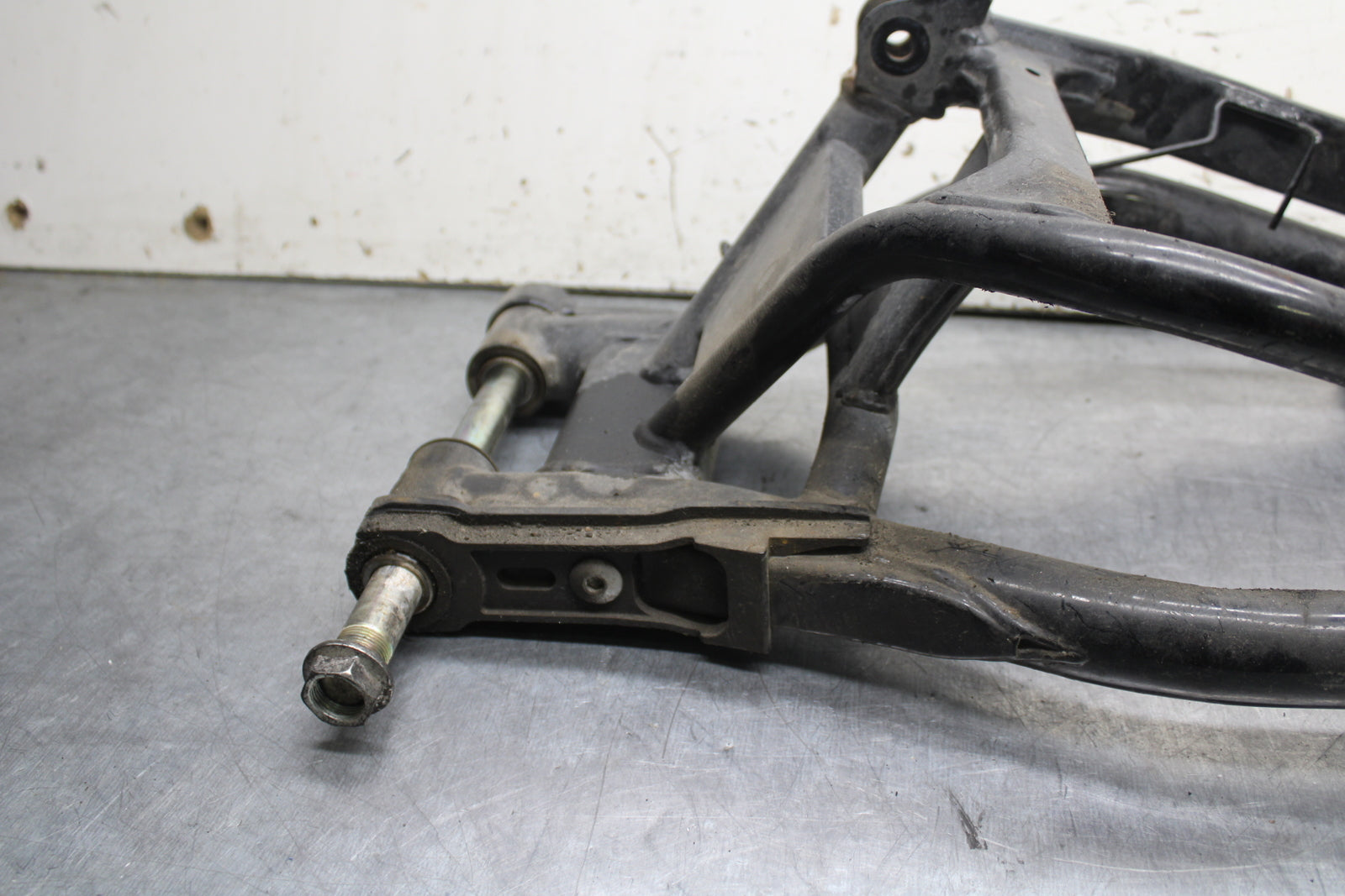14-15 KAWASAKI NINJA 650 EX650F ABS REAR SWINGARM SUSPENSION SWING ARM BB741