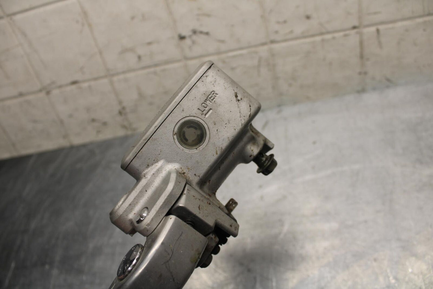 06-09 SUZUKI M109R BOULAVARD FRONT BRAKE MASTER CYLINDER BB501