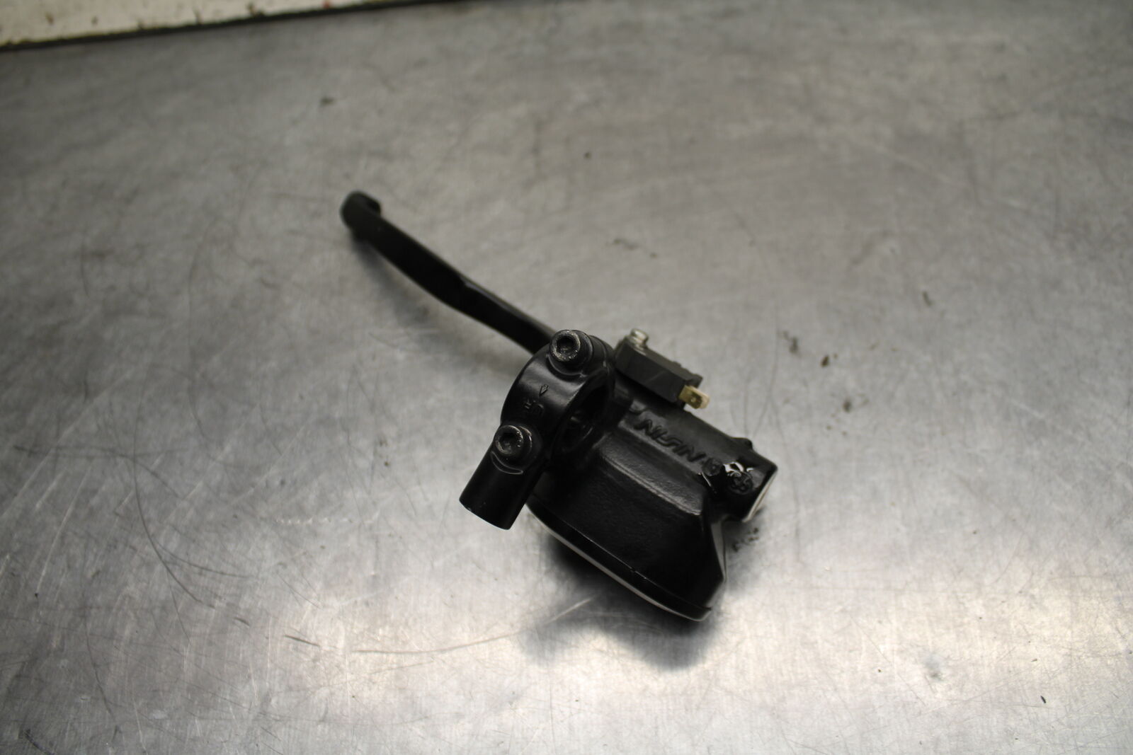 19-22 KAWASAKI Z400 FRONT BRAKE MASTER CYLINDER w/ LEVER BB738