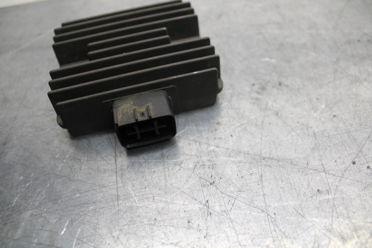 07 YAMAHA YZF R6 2c0 RECTIFIER VOLTAGE REGULATOR 4XY-81960-00-00 BB75