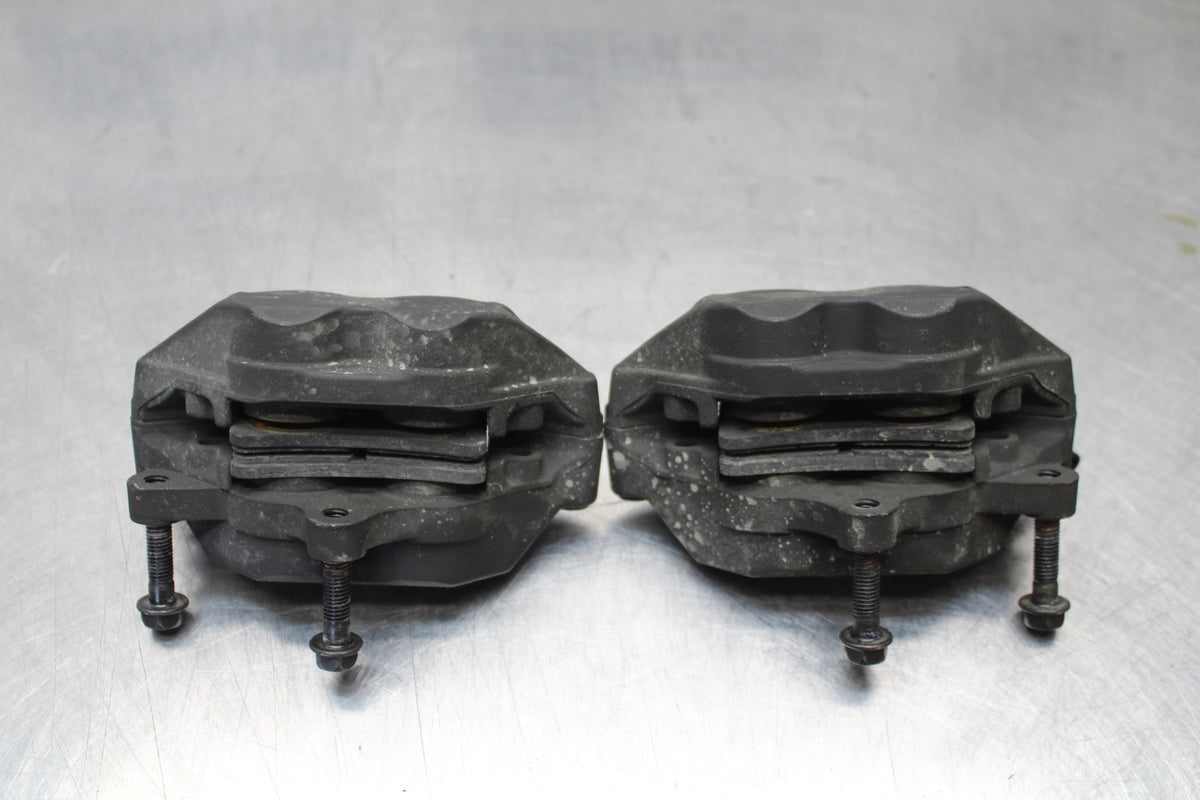 01-06 HONDA CBR600F4I RIGHT LEFT FRONT BRAKE CALIPER SET PAIR CALIPERS BB185