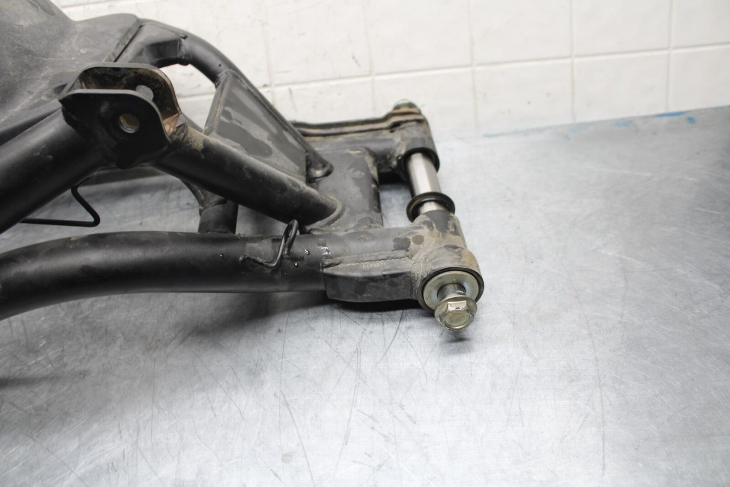 15-17 KAWASAKI EX 650 NINJA  EX 650 ABS SWINGARM BACK SUSPENSION SWING ARM BB494