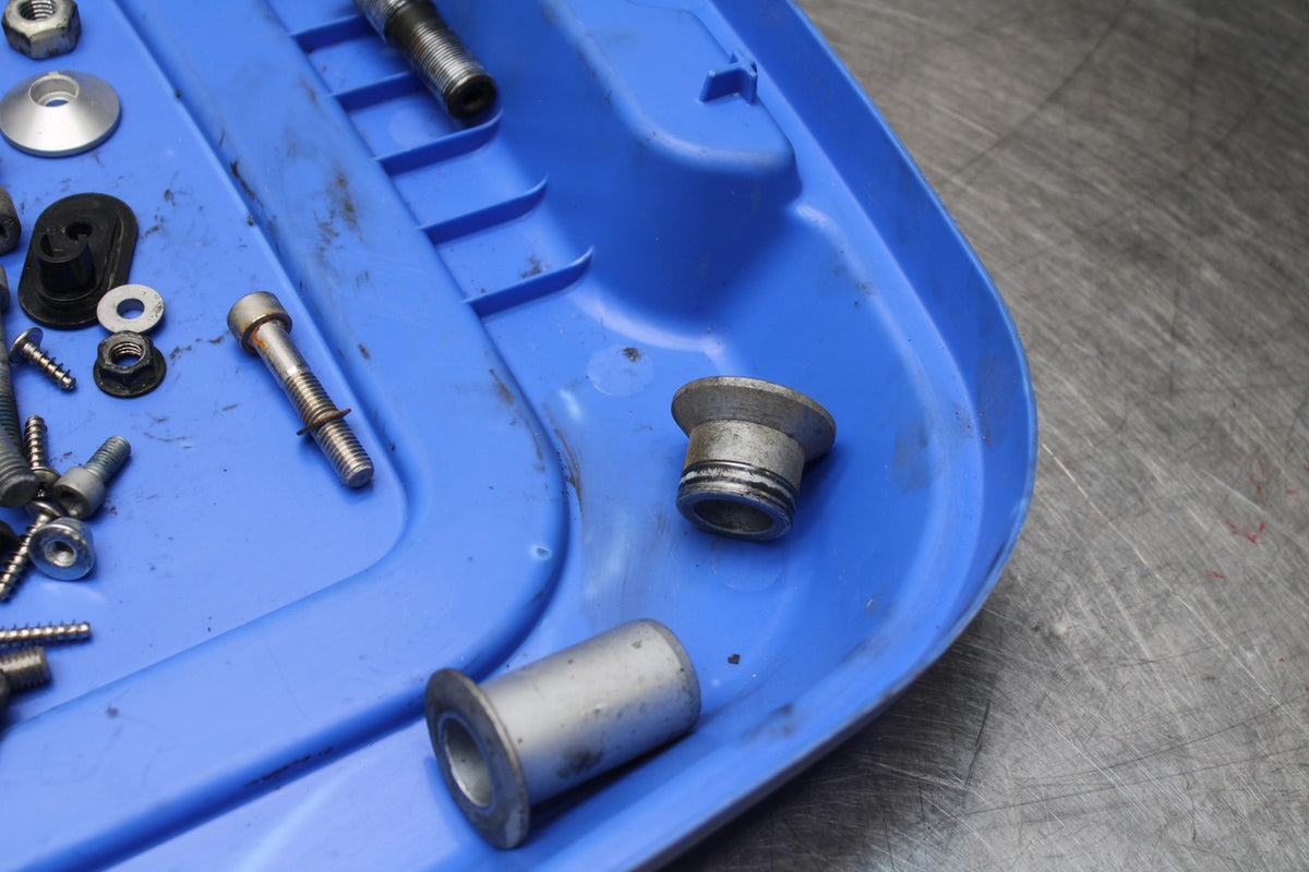 19 MOTO GUZZI V7 III BOLTS HARDWARE MOTOR SCREWS BB831