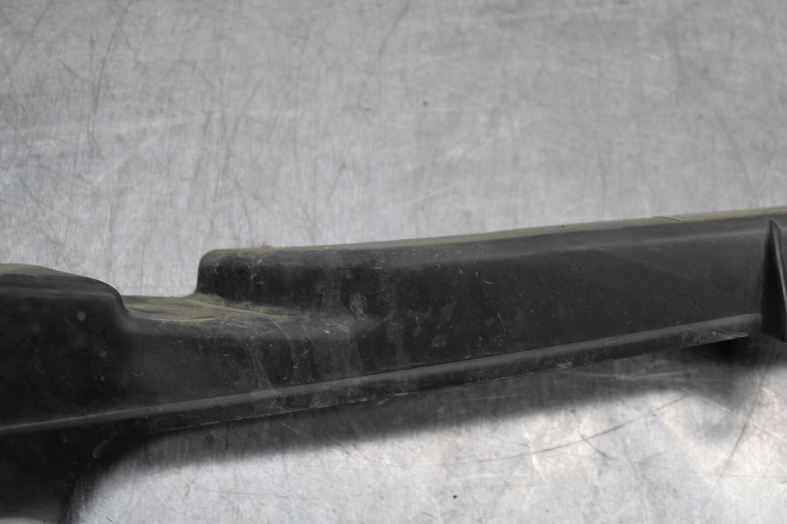 05-06 HONDA CBR600RR REAR BACK DRIVE CHAIN GUARD COVER SHIELD BB727