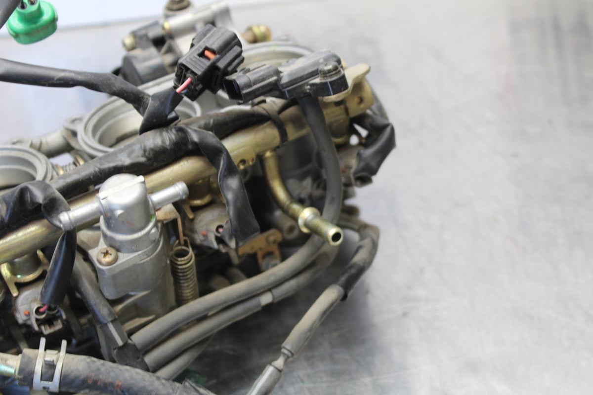 04-05 YAMAHA YZF R1 MAIN FUEL INJECTORS / THROTTLE BODIES BB173