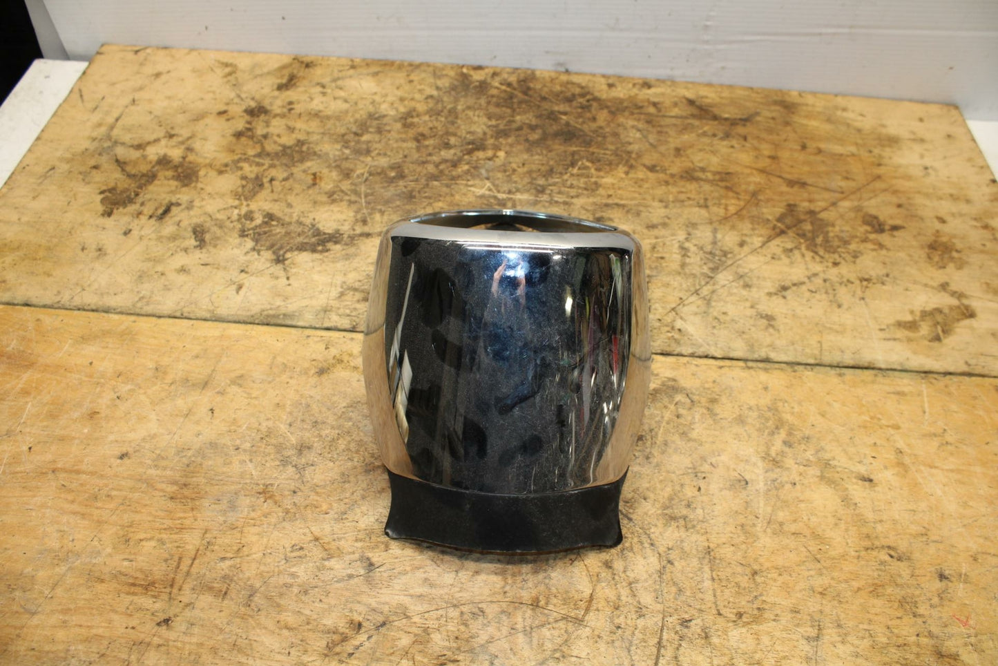 05-08 KAWASAKI VULCAN 1500 VN1500N CLASSIC HEADLIGHT HEAD LIGHT LAMP TRIM BB343 