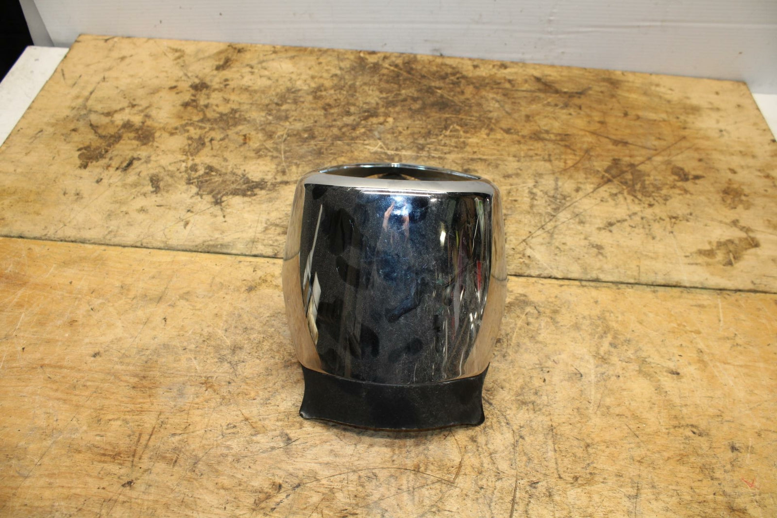 05-08 KAWASAKI VULCAN 1500 VN1500N CLASSIC HEADLIGHT HEAD LIGHT LAMP TRIM BB343 