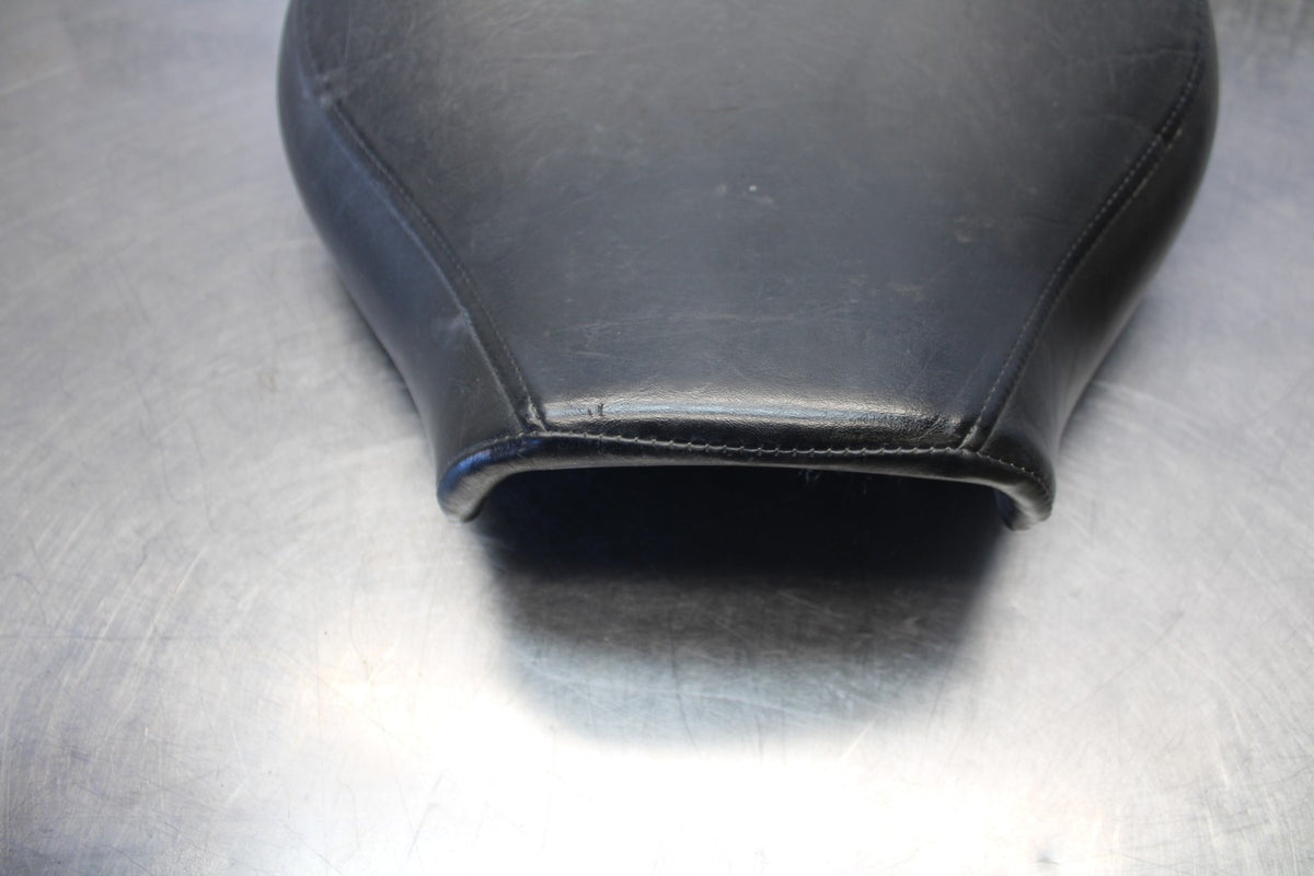 2006 Suzuki Boulevard C90 FRONT DRIVERS SEAT BB849