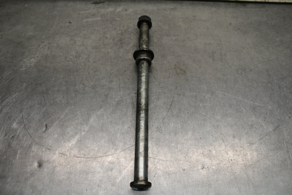 1998 Honda Valkyrie 1500 GL1500C REAR AXLE BACK WHEEL RIM PIVOT BOLT AXEL BB116