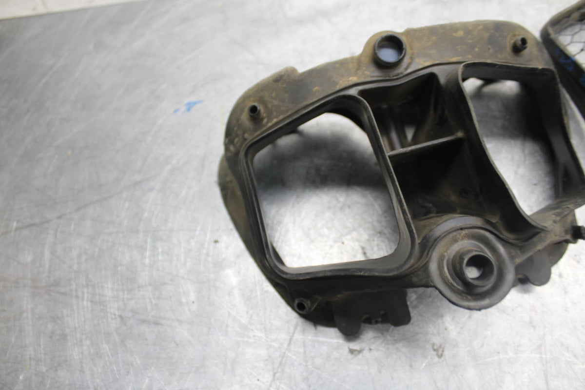 2007 Honda CBR600RR AIR INTAKE GRILL RUBBER DUCT BB42