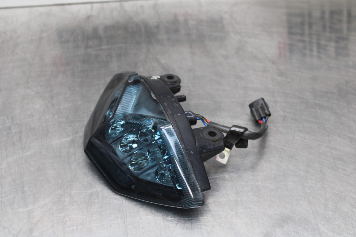 22 KAWASAKI NINJA 1000SX REAR TAIL TAILLIGHT BACK BRAKE LIGHT BB780