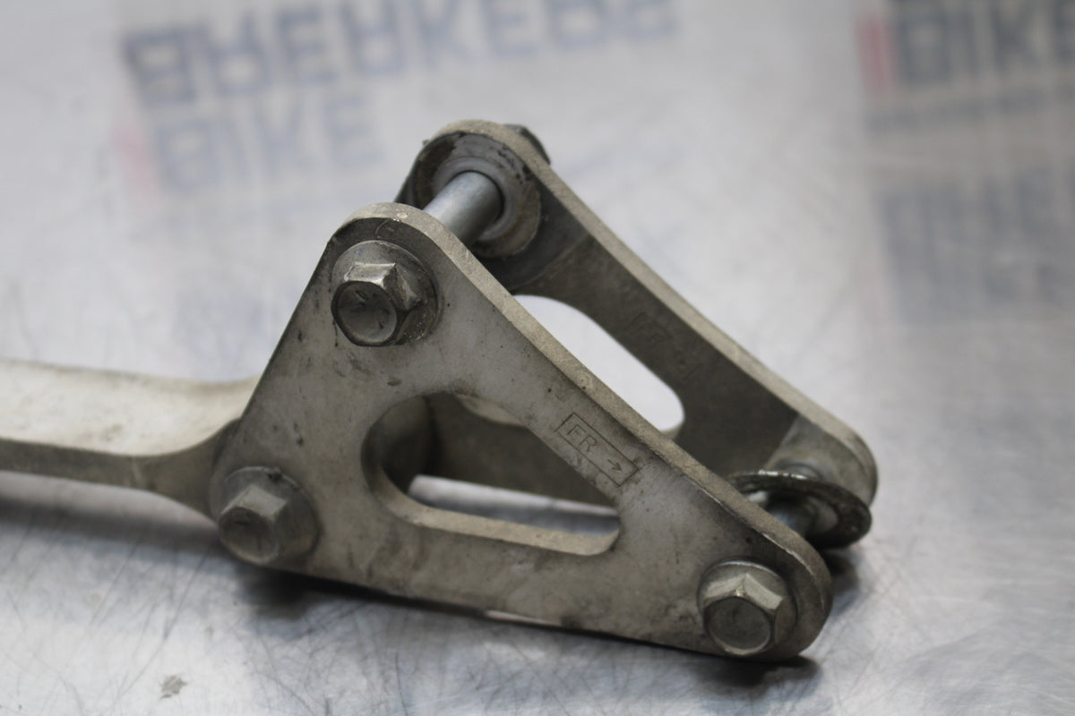 11 SUZUKI GSXR1000 REAR DOGBONE SHOCK LINKAGE LINK BB142