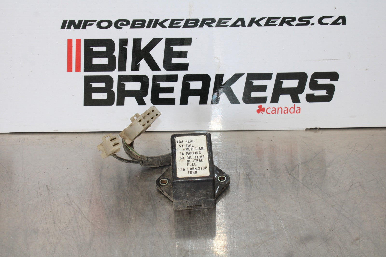 78-79 HONDA GOLDWING 1000 FUSE BOX  BB171